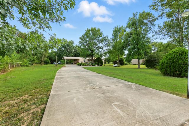 368 County Road 4891, Dayton, TX 77535