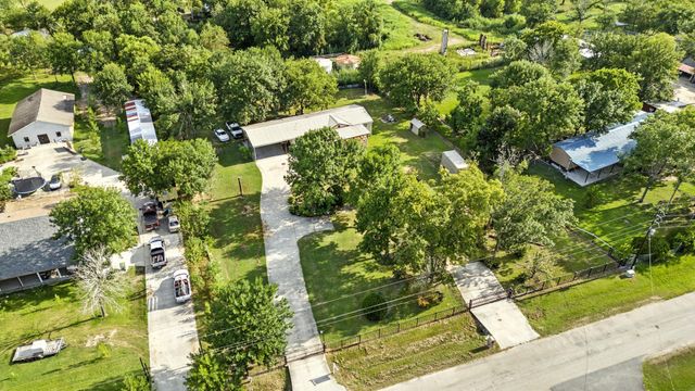 368 County Road 4891, Dayton, TX 77535