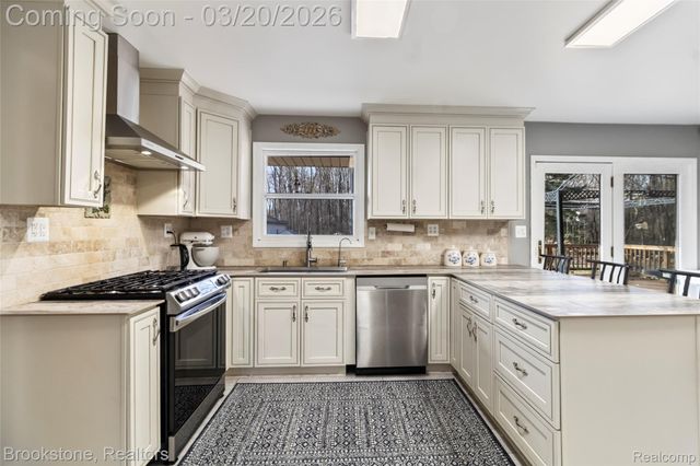 3955 Morgan Road, Orion Charter Township, MI 48359