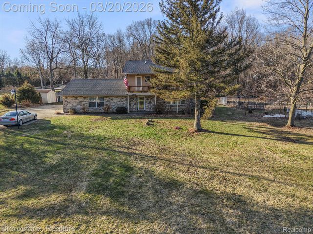 3955 Morgan Road, Orion Charter Township, MI 48359