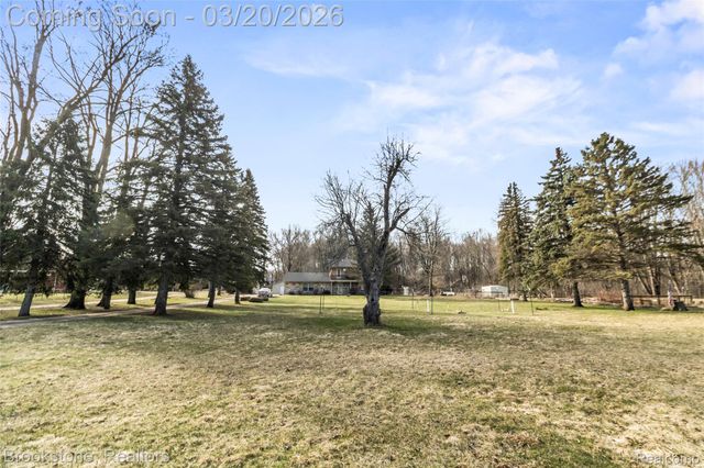 3955 Morgan Road, Orion Charter Township, MI 48359