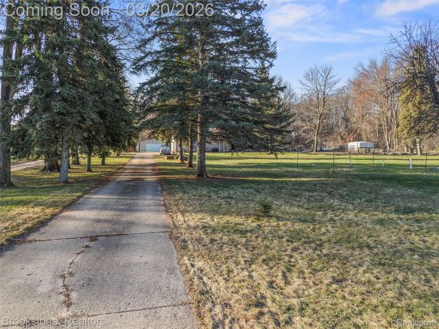 3955 Morgan Road, Orion Charter Township, MI 48359