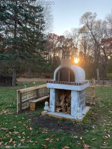 3955 Morgan Road, Orion Charter Township, MI 48359