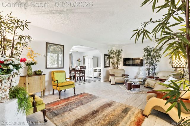 3955 Morgan Road, Orion Charter Township, MI 48359