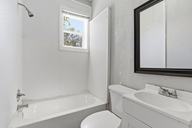 2604 W Calhoun Street, Springfield, MO 65802