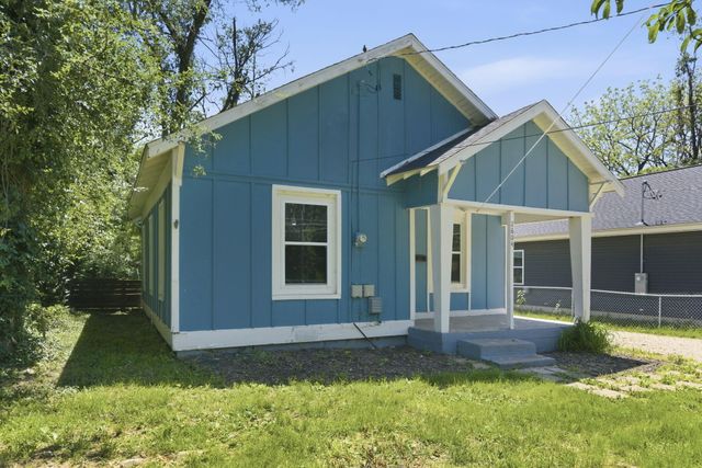 2604 W Calhoun Street, Springfield, MO 65802