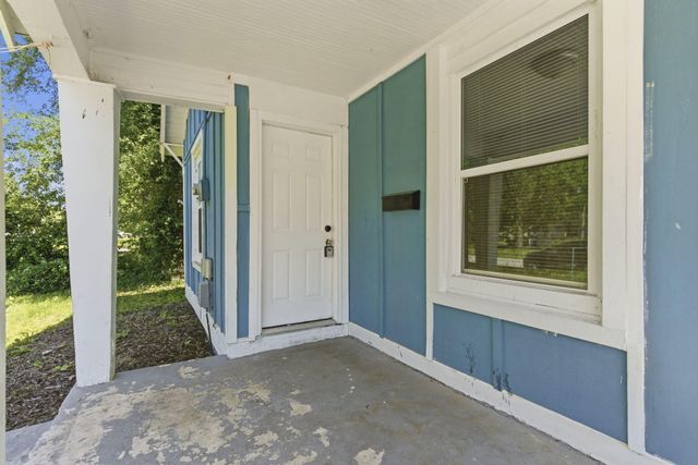 2604 W Calhoun Street, Springfield, MO 65802