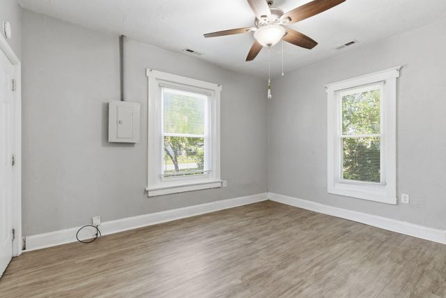 2604 W Calhoun Street, Springfield, MO 65802