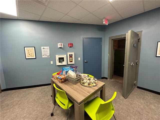 107 E North Street, New Castle, PA 16101