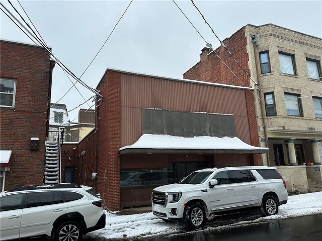 107 E North Street, New Castle, PA 16101