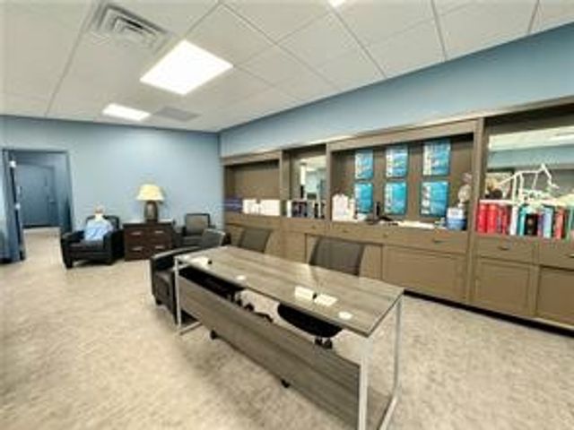 107 E North Street, New Castle, PA 16101