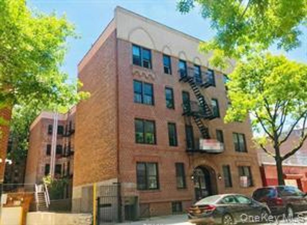 132-30 Sanford Avenue 3B, Flushing, NY 11355 — photo 2