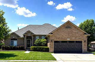 54419 Maple Leaf Drive, New Baltimore, MI 48047