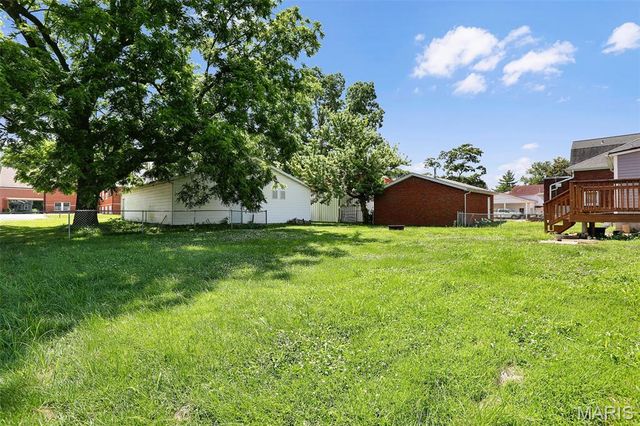 111 N Duncan Street, Marine, IL 62061