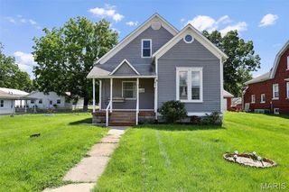 111 N Duncan Street, Marine, IL 62061