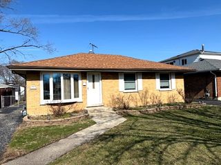 6048 Washington Street, Chicago Ridge, IL 60415