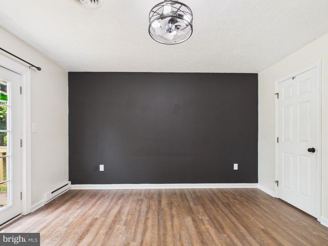 184 DEXTER DR, Martinsburg, WV 25405