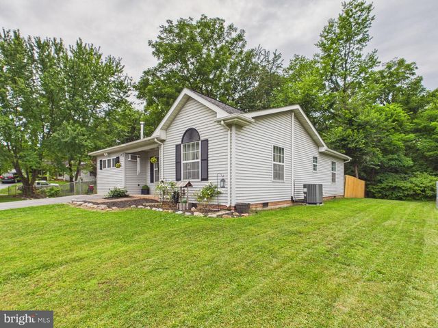 184 DEXTER DR, Martinsburg, WV 25405