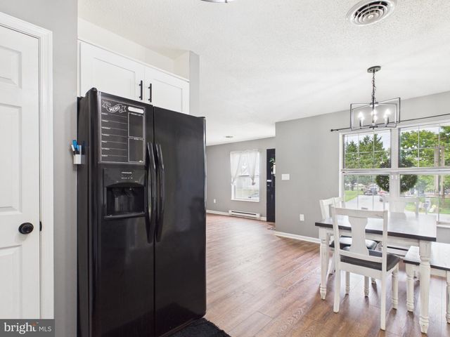 184 DEXTER DR, Martinsburg, WV 25405