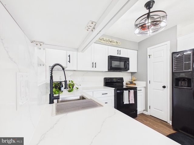 184 DEXTER DR, Martinsburg, WV 25405