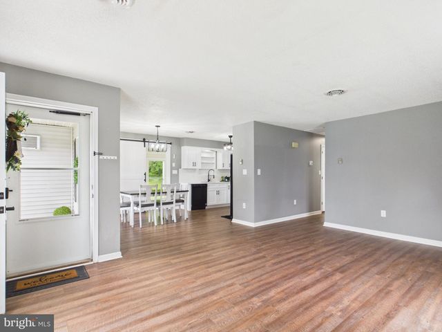 184 DEXTER DR, Martinsburg, WV 25405