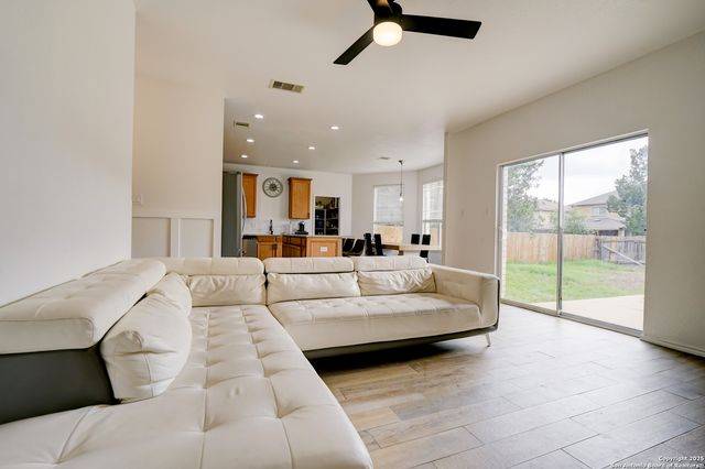 21110 FOOTHILL PNE, San Antonio, TX 78259