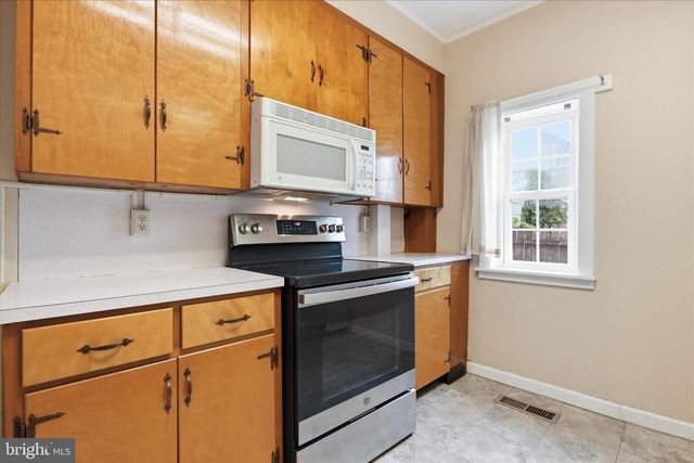 105 S ARTIZAN ST, Williamsport, MD 21795