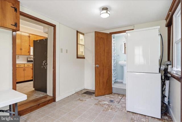 105 S ARTIZAN ST, Williamsport, MD 21795