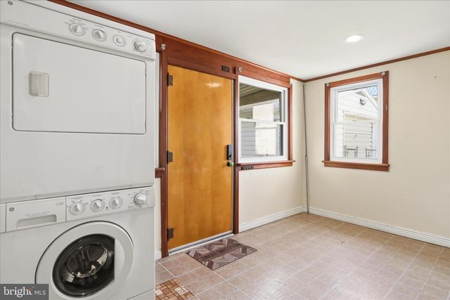 105 S ARTIZAN ST, Williamsport, MD 21795
