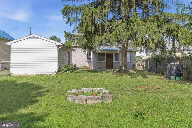 105 S ARTIZAN ST, Williamsport, MD 21795