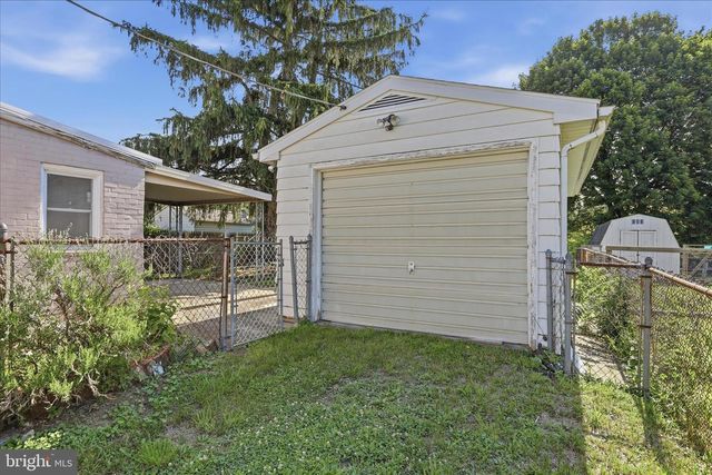 105 S ARTIZAN ST, Williamsport, MD 21795