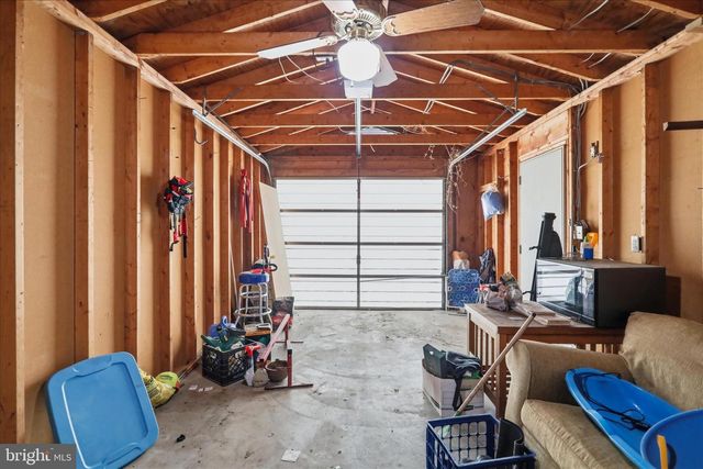 105 S ARTIZAN ST, Williamsport, MD 21795