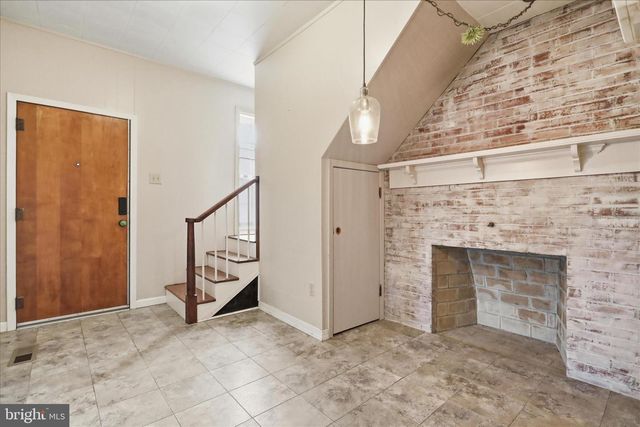 105 S ARTIZAN ST, Williamsport, MD 21795
