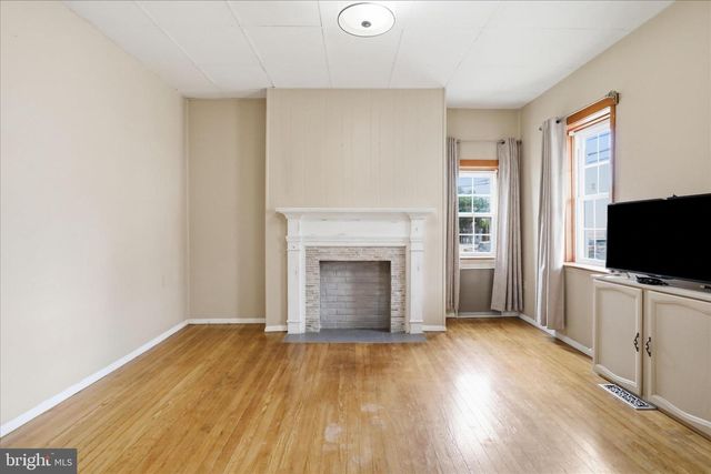 105 S ARTIZAN ST, Williamsport, MD 21795