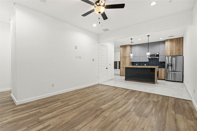 4314 Roseland Avenue 104, Dallas, TX 75204