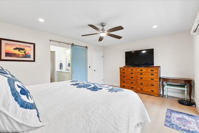 6850 Oakmont Dr, Santa Rosa, CA 95409