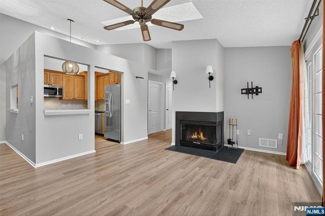 561 Holly Court, Mahwah, NJ 07430