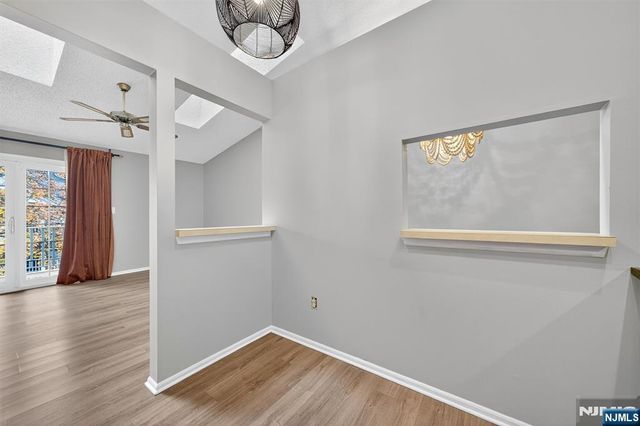 561 Holly Court, Mahwah, NJ 07430