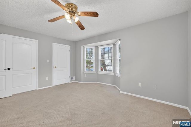 561 Holly Court, Mahwah, NJ 07430