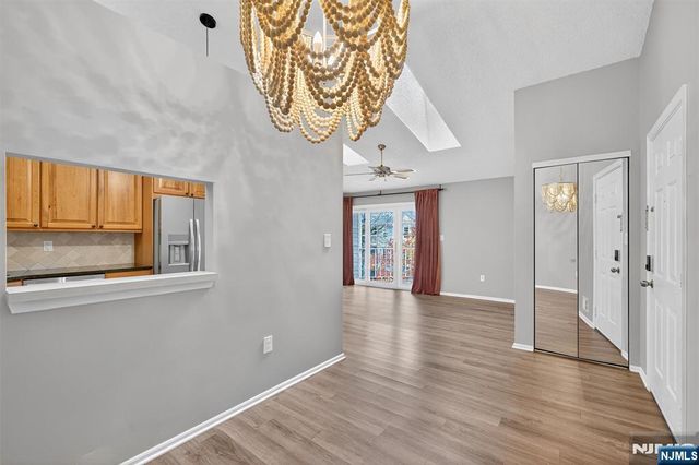 561 Holly Court, Mahwah, NJ 07430