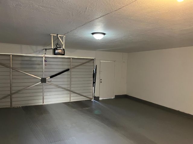 1964 Cougar Lane, Clovis, CA 93611