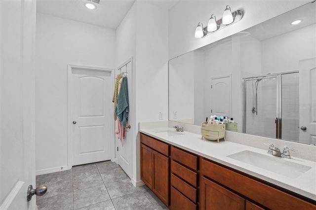 2052 EMERALD SPRINGS DRIVE, Apopka, FL 32712