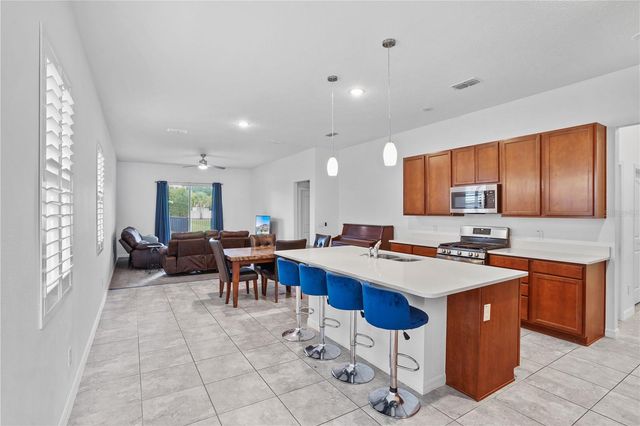 2052 EMERALD SPRINGS DRIVE, Apopka, FL 32712