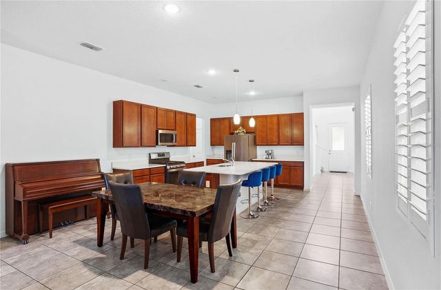 2052 EMERALD SPRINGS DRIVE, Apopka, FL 32712