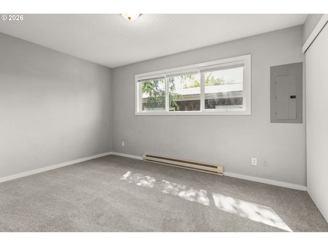 2910 Se Gladstone St, Portland, OR 97202