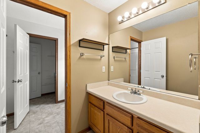 2826 SW Tradition Circle, Ankeny, IA 50023