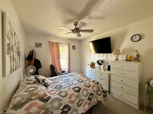 1256 Swallow DR, Virginia Beach, VA 23453