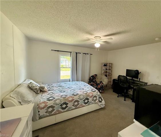1256 Swallow DR, Virginia Beach, VA 23453