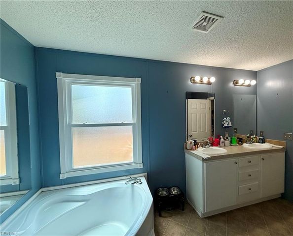 1256 Swallow DR, Virginia Beach, VA 23453