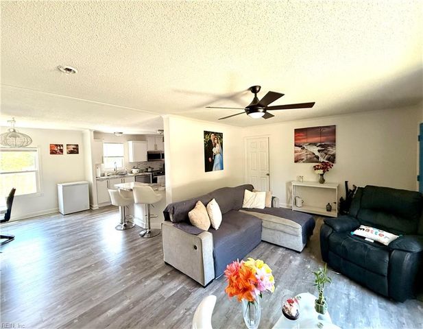 1256 Swallow DR, Virginia Beach, VA 23453
